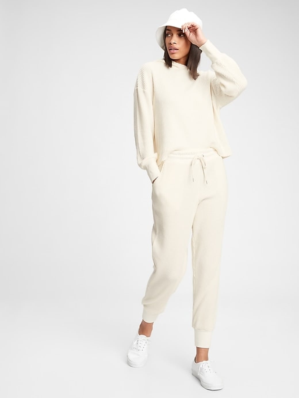 Cozy Clothes and Accessories From Gap Under $50 | POPSUGAR Fashion