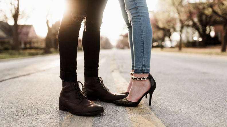 穿上你最心爱的高跟鞋,约会之夜。