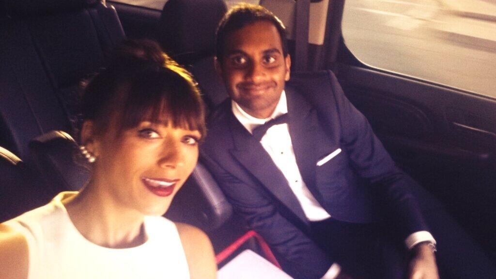 Rashida Jones snapped a selfie with Aziz Ansari on their way to the Golden Globes.
Source: Twitter user iamrashidajones