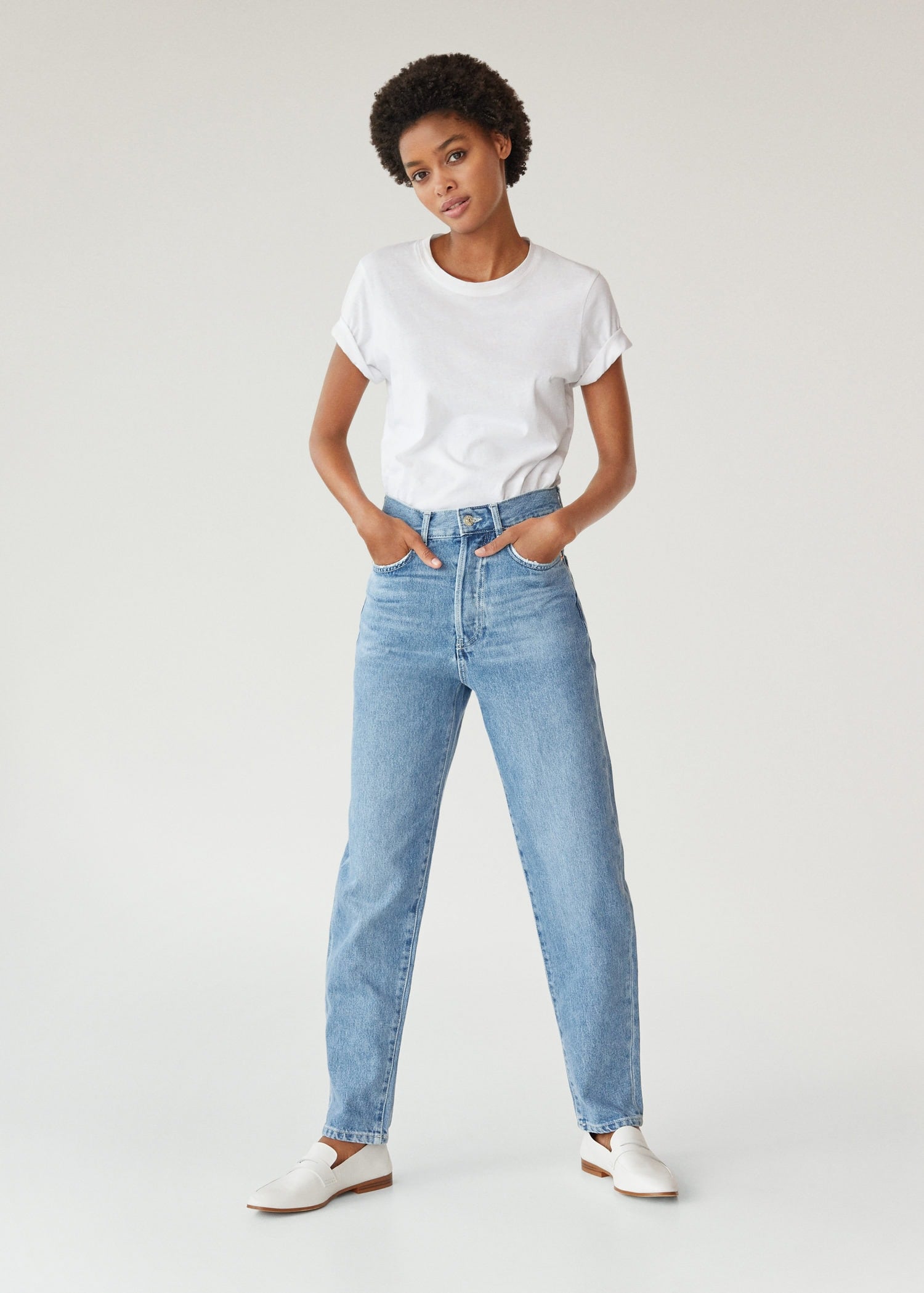 How to Wear Boyfriend Jeans: 19 Outfit Ideas For 2020