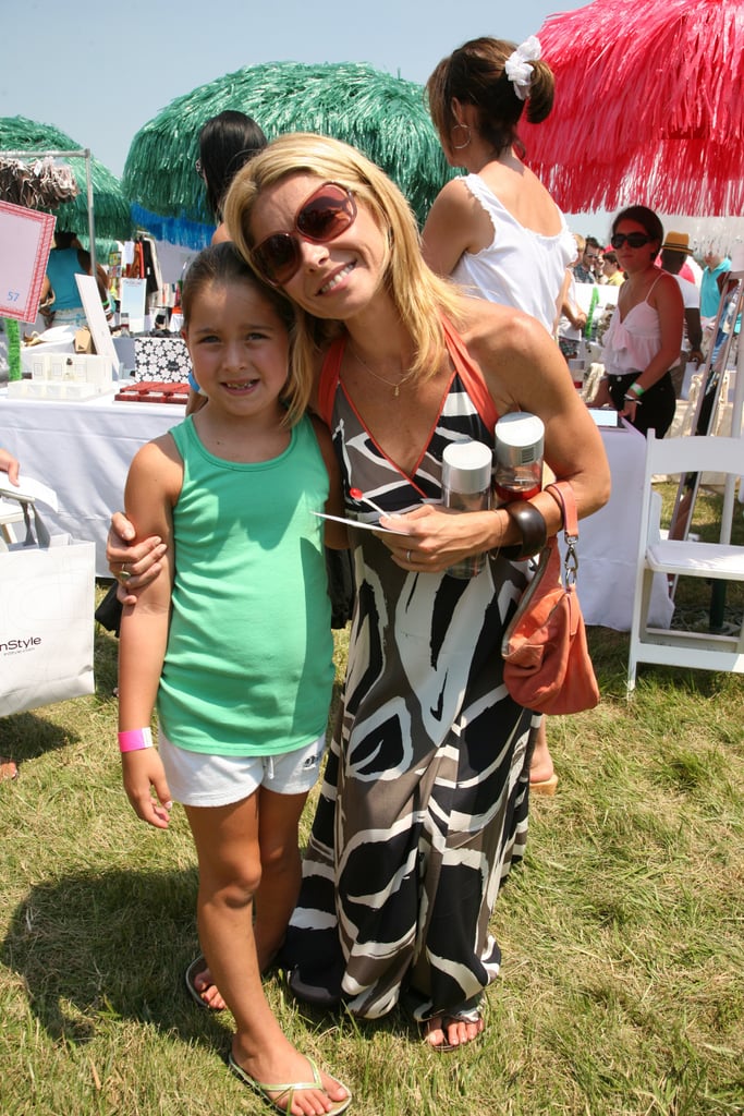 Kelly Ripa With Daughter Lola Consuelos Pictures Popsugar Celebrity