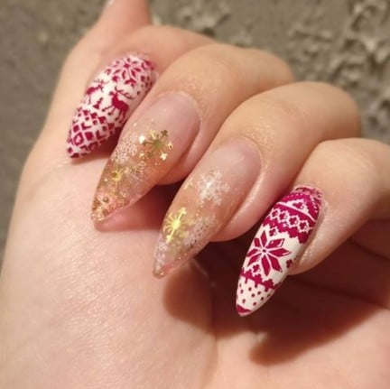 Ugly Sweater Holiday Nail Art Popsugar Beauty #unpopular opinion #ugly nails #seriously creepy.