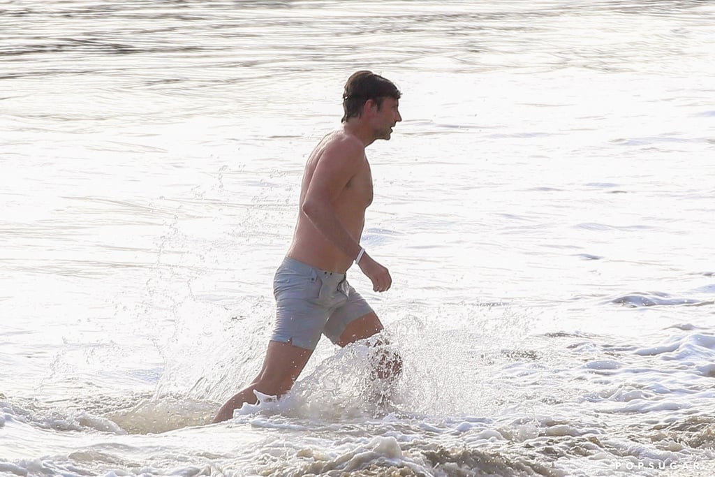 Bradley Cooper Shirtless Pictures. 