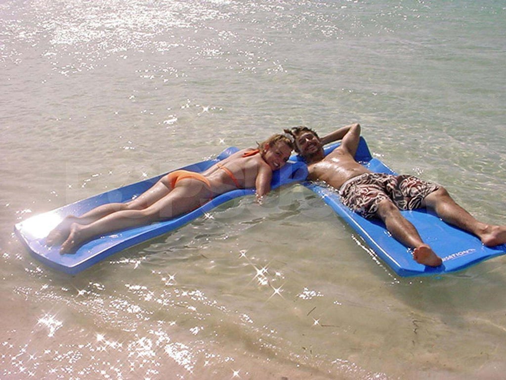 Britney Spears and Kevin Federline lounged in the Fiji waters while honeymooning there after their surprise September 2004 "I dos."