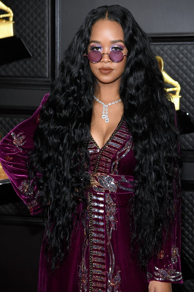 H.E.R.'s Purple Velvet Dundas Outfit | 2021 Grammy Awards