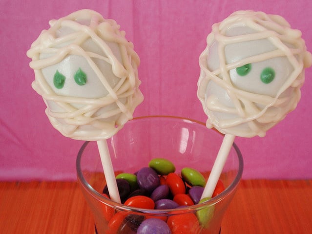 Mummy Cake Pops