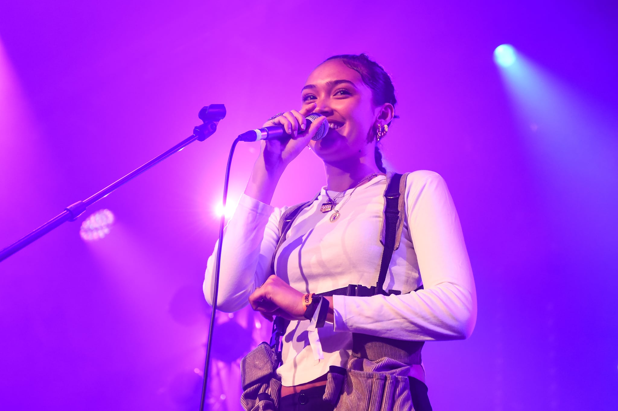 BRIGHTON, ENGLAND - MAY 09: Joy Crookes performs on the Fender Next stage during the Great Escape Festival at Old Market on May 09, 2019 in Brighton, England. (Photo by Tabatha Fireman/Getty Images for Fender Musical Instruments Corporation)