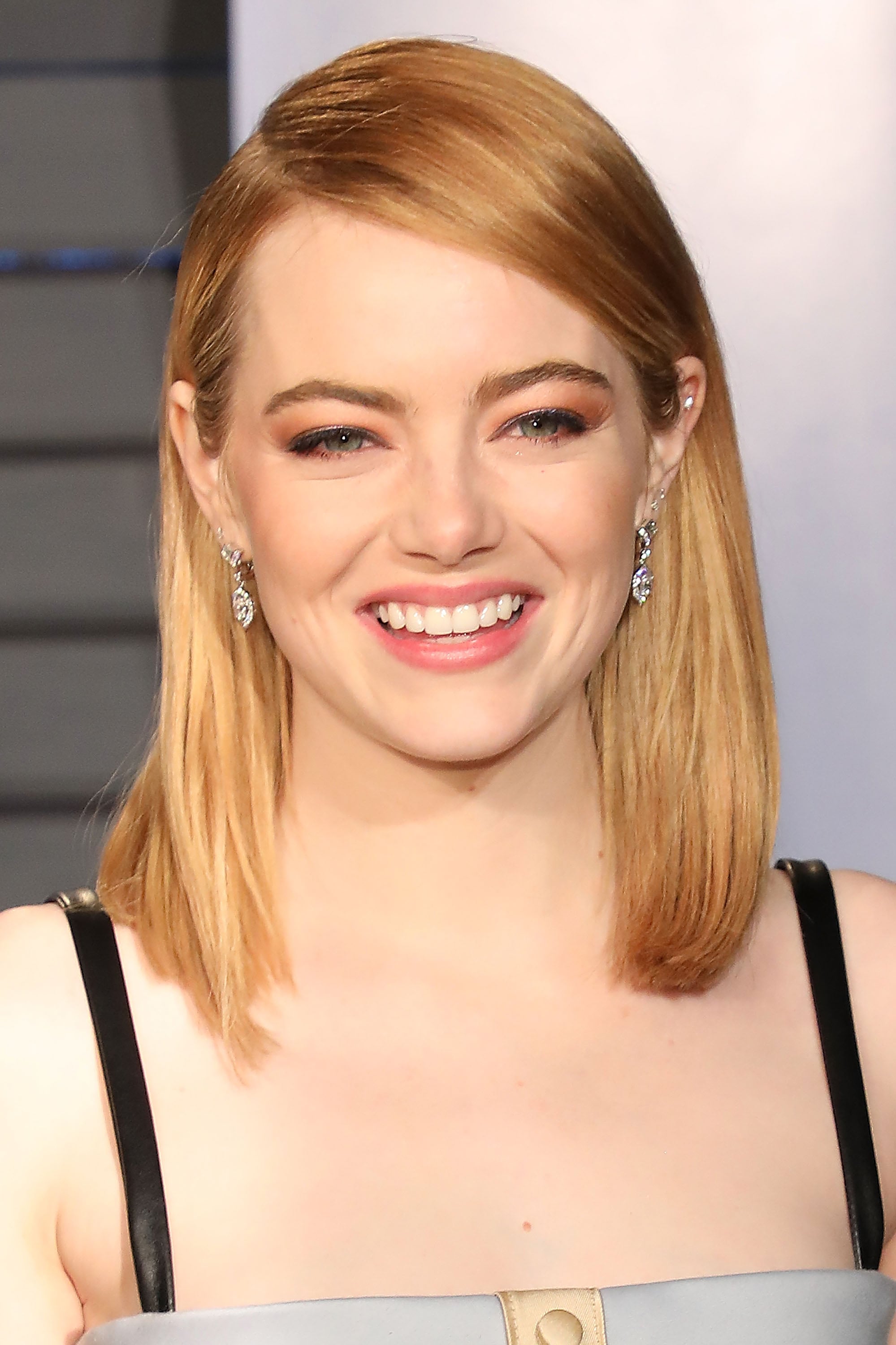 Emma Stone Louis Vuitton Pantsuit at the Oscars 2018