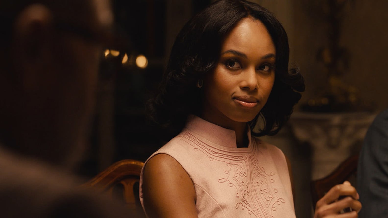 Who Plays Randall's Mom Laurel on This Is Us? POPSUGAR Entertainment