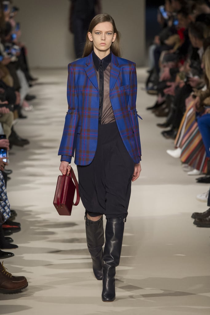 Victoria Beckham Fall 2017 Runway