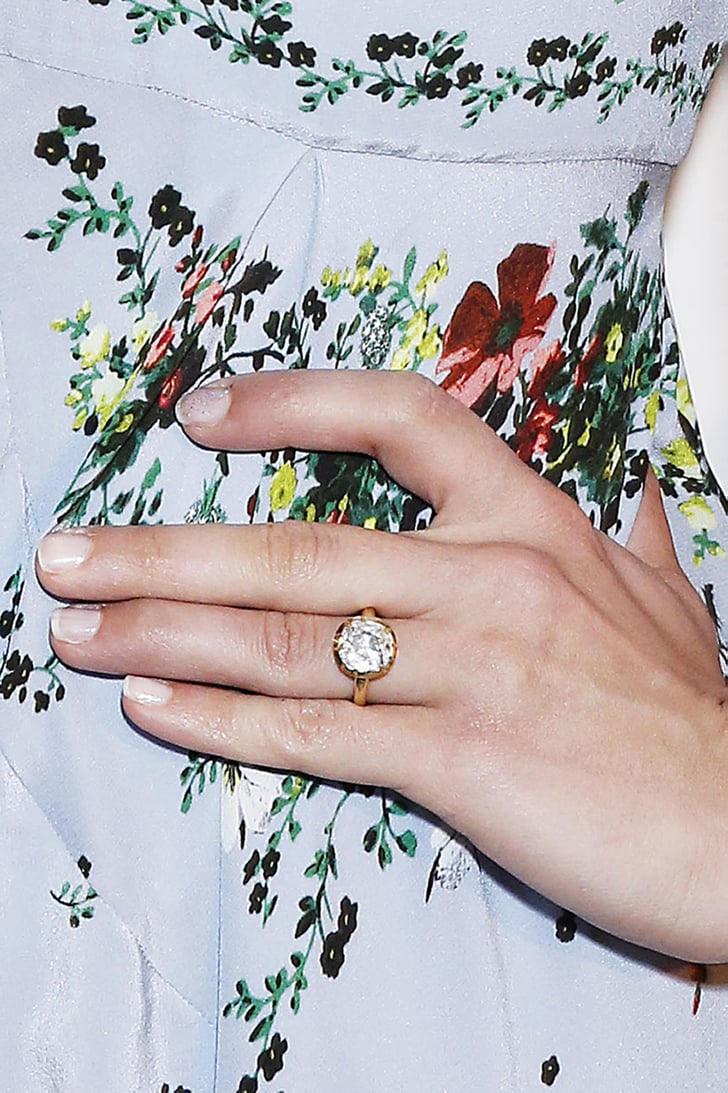 Dianna's Ring Is Simple and Stunning | Dianna Agron's Yellow-Gold ...