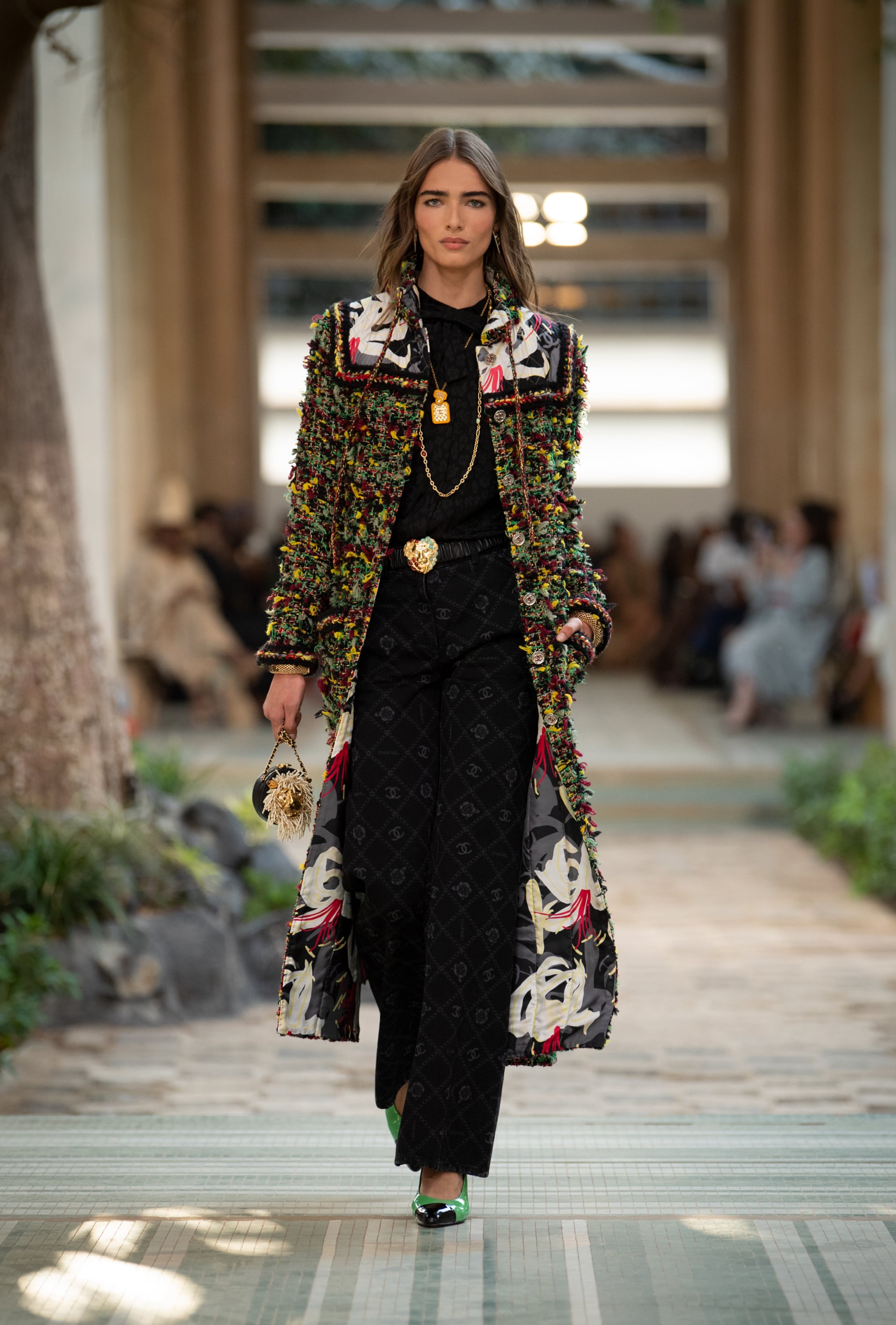 Celebs Chanel doubles down on tweeds for fall show
