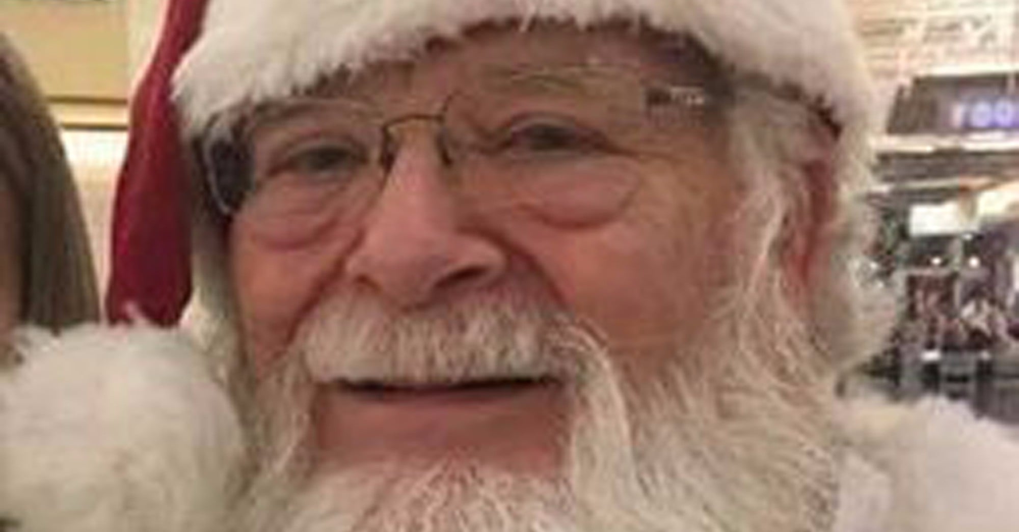Mall Santa With Disabilities Connects With Kids | PS Family
