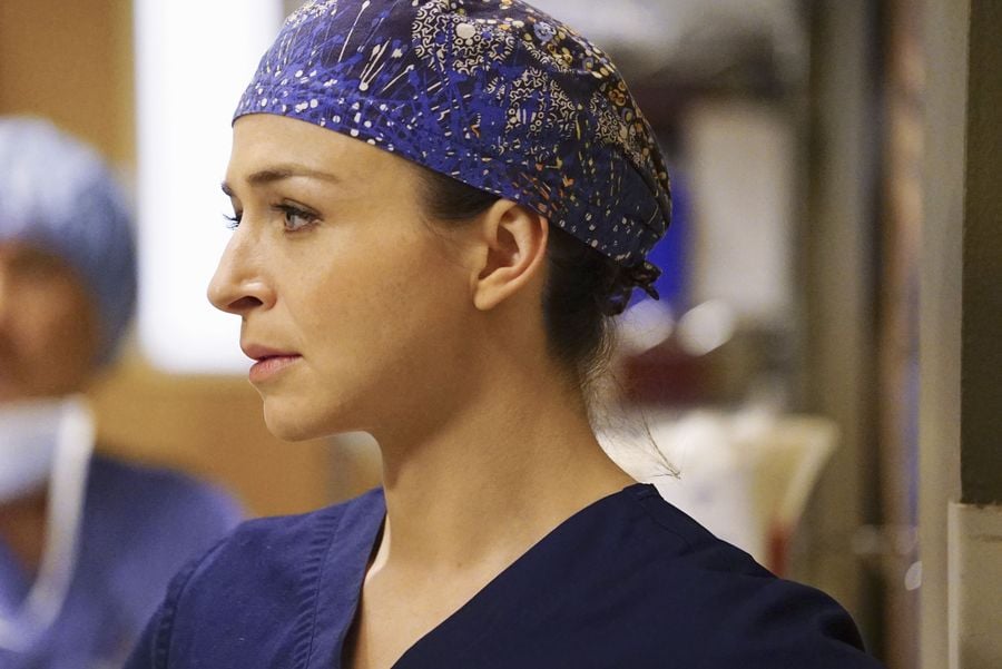Amelia Ditches Her Wedding, but Eventually Returns
