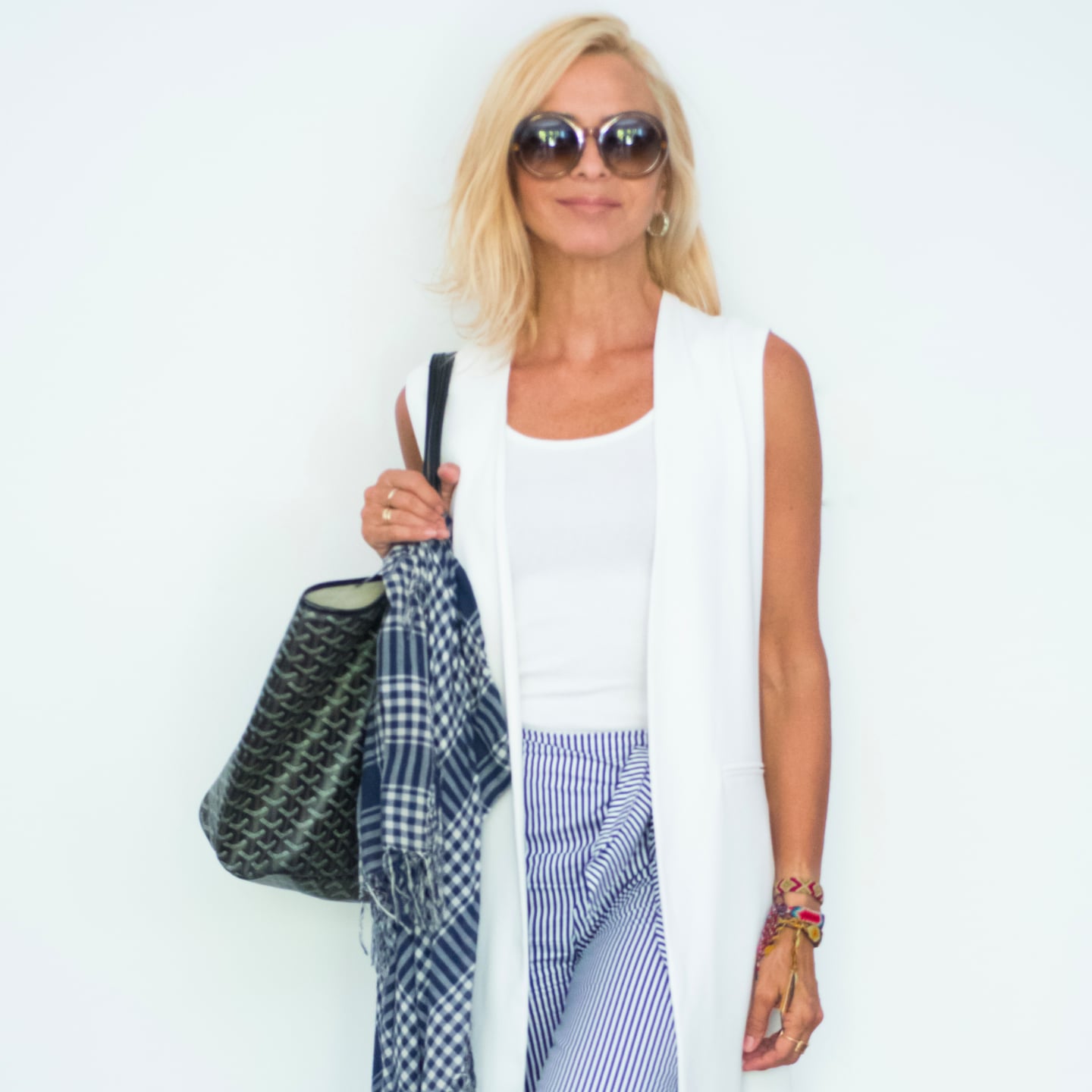 Best Outfits To Wear On A Plane Popsugar Latina
