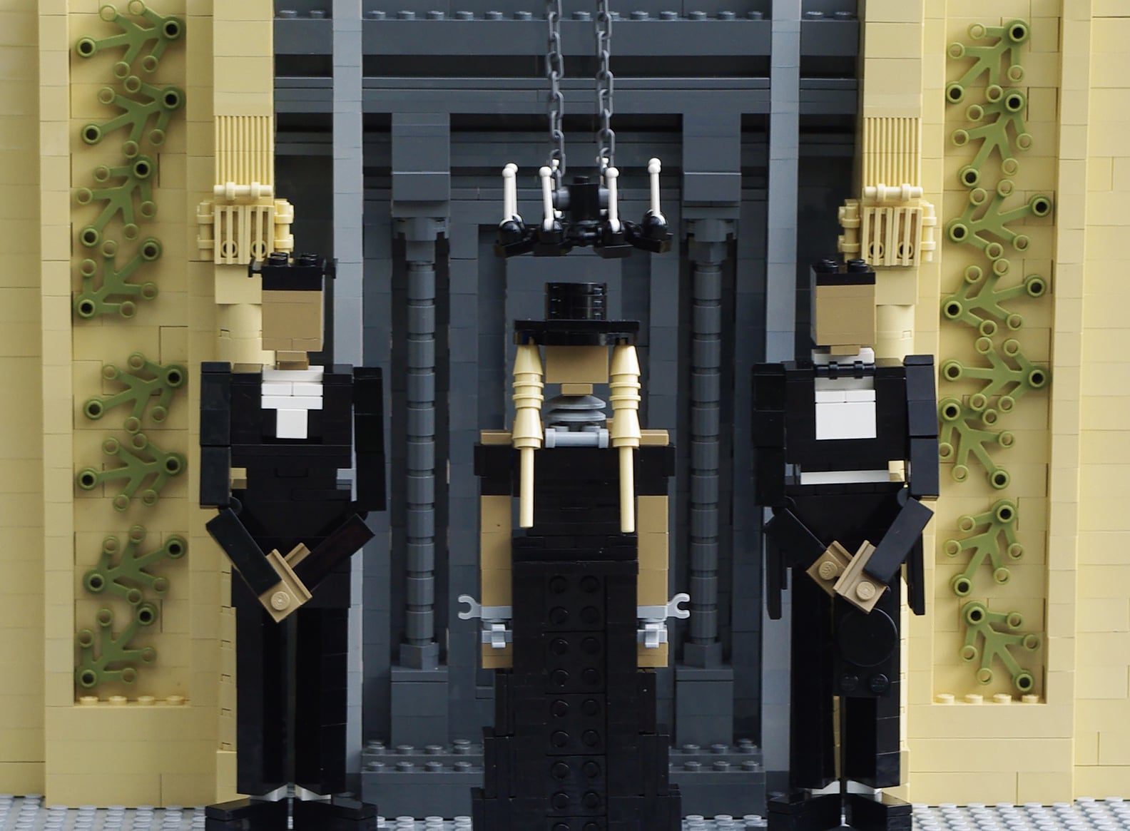Beyoncé Lemonade Made From Legos | PS Tech