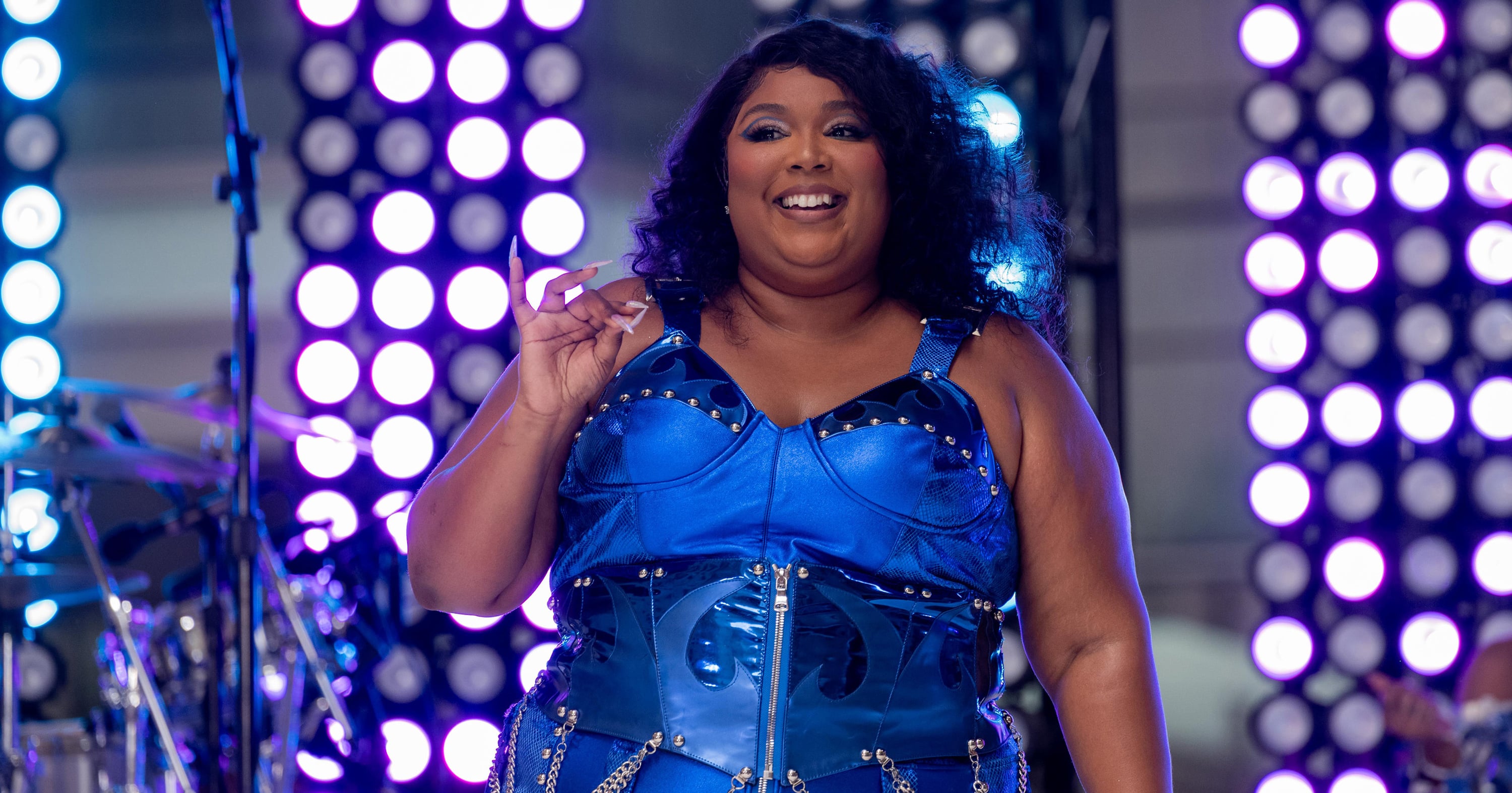 Lizzo Wears Blue Shapewear For 'Today' Performance: Video