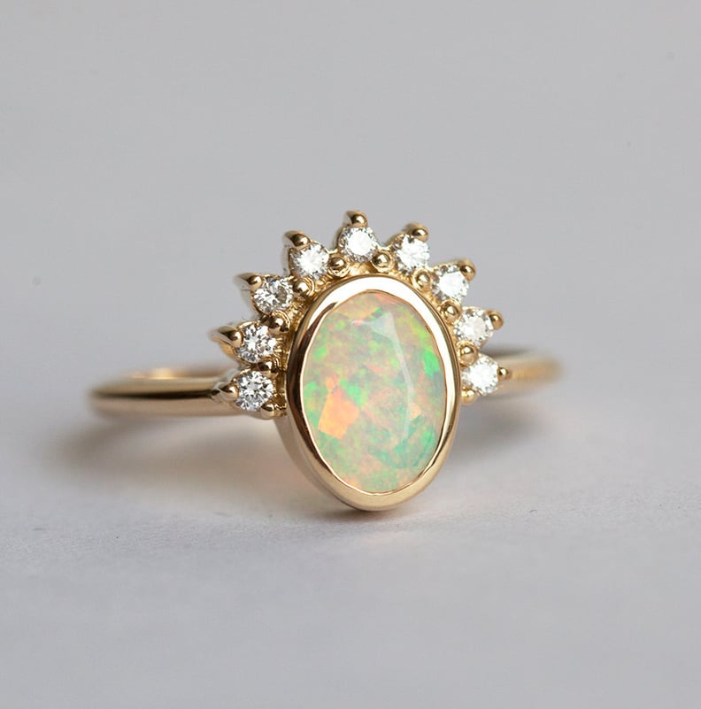 Minimal VS Diamond and Opal Ring