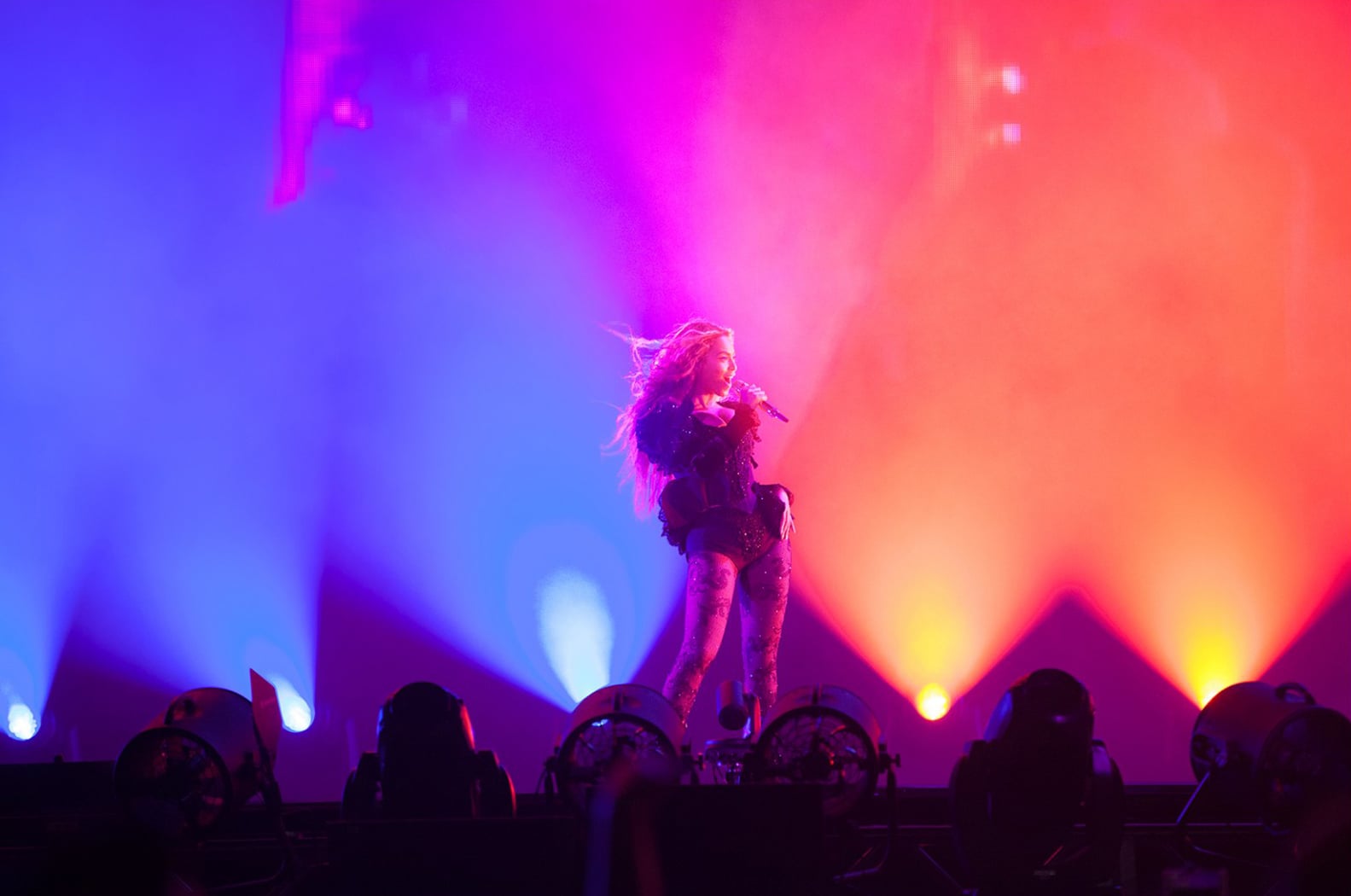 Beyonce Fans Dance to 