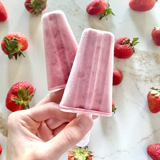 草莓大黄酸奶冰棒食谱