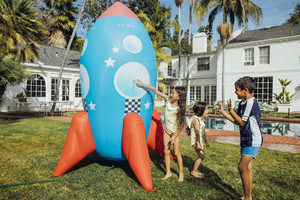 Water squirts out of four nozzles for a 360-degree spray.