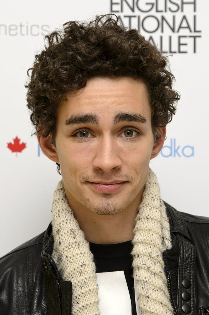 See The Umbrella Academy's Robert Sheehan's Hottest Photos