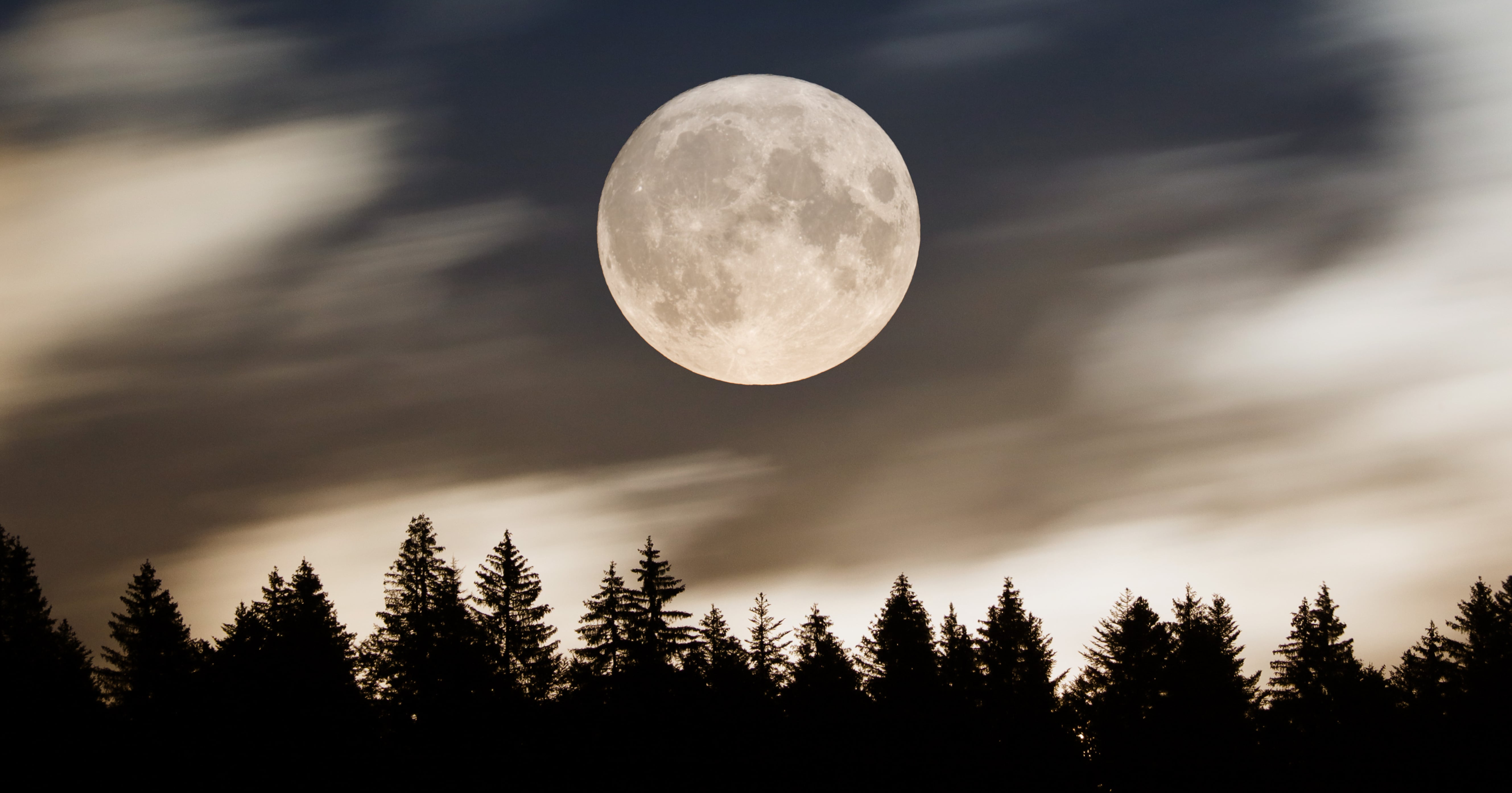 Sturgeon Moon Spiritual Meaning 2024 POPSUGAR Astrology