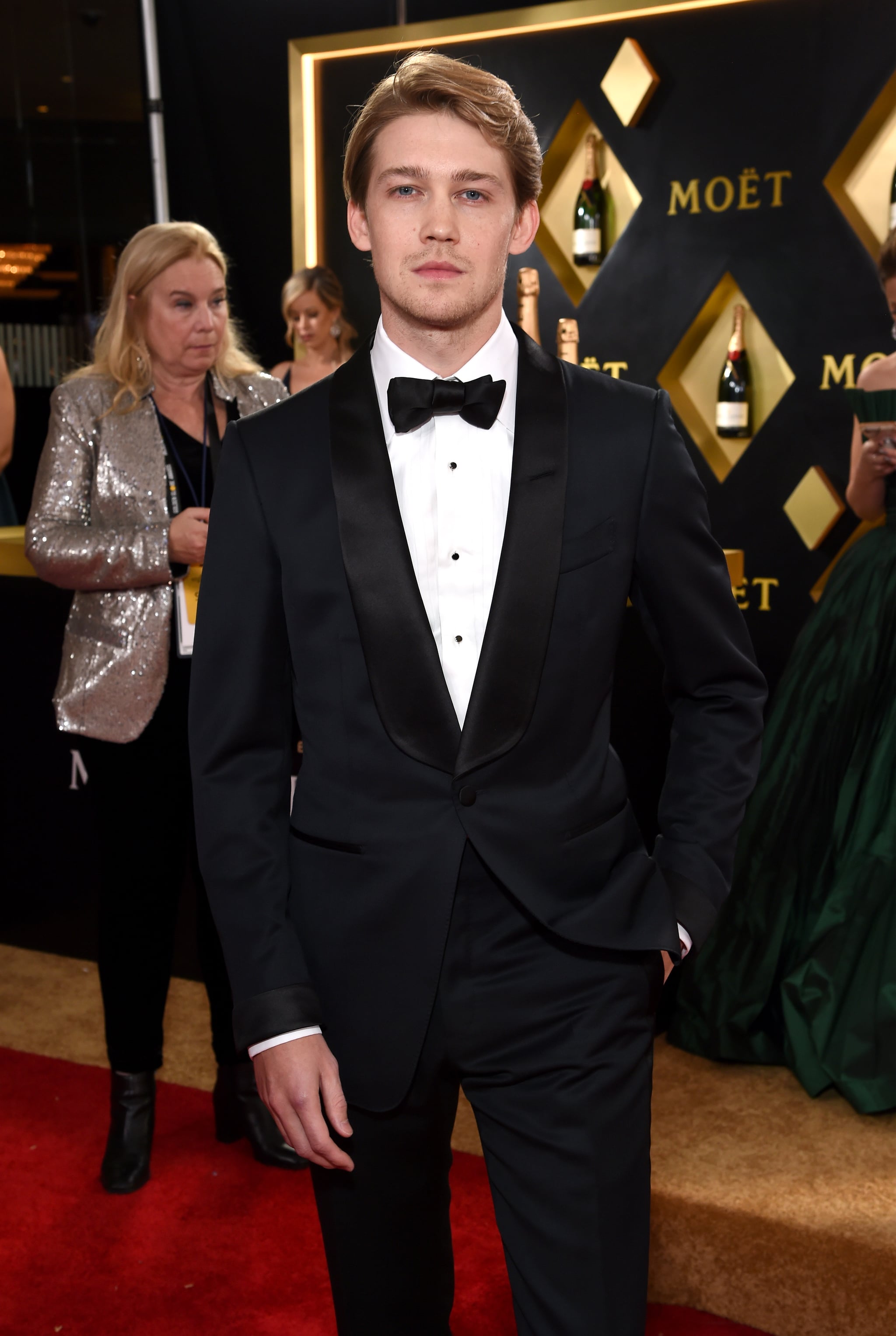 Celebrity Entertainment Taylor Swift Had The Support Of Boyfriend Joe Alwyn For Her Big Golden Globes Night Popsugar Celebrity Photo 25
