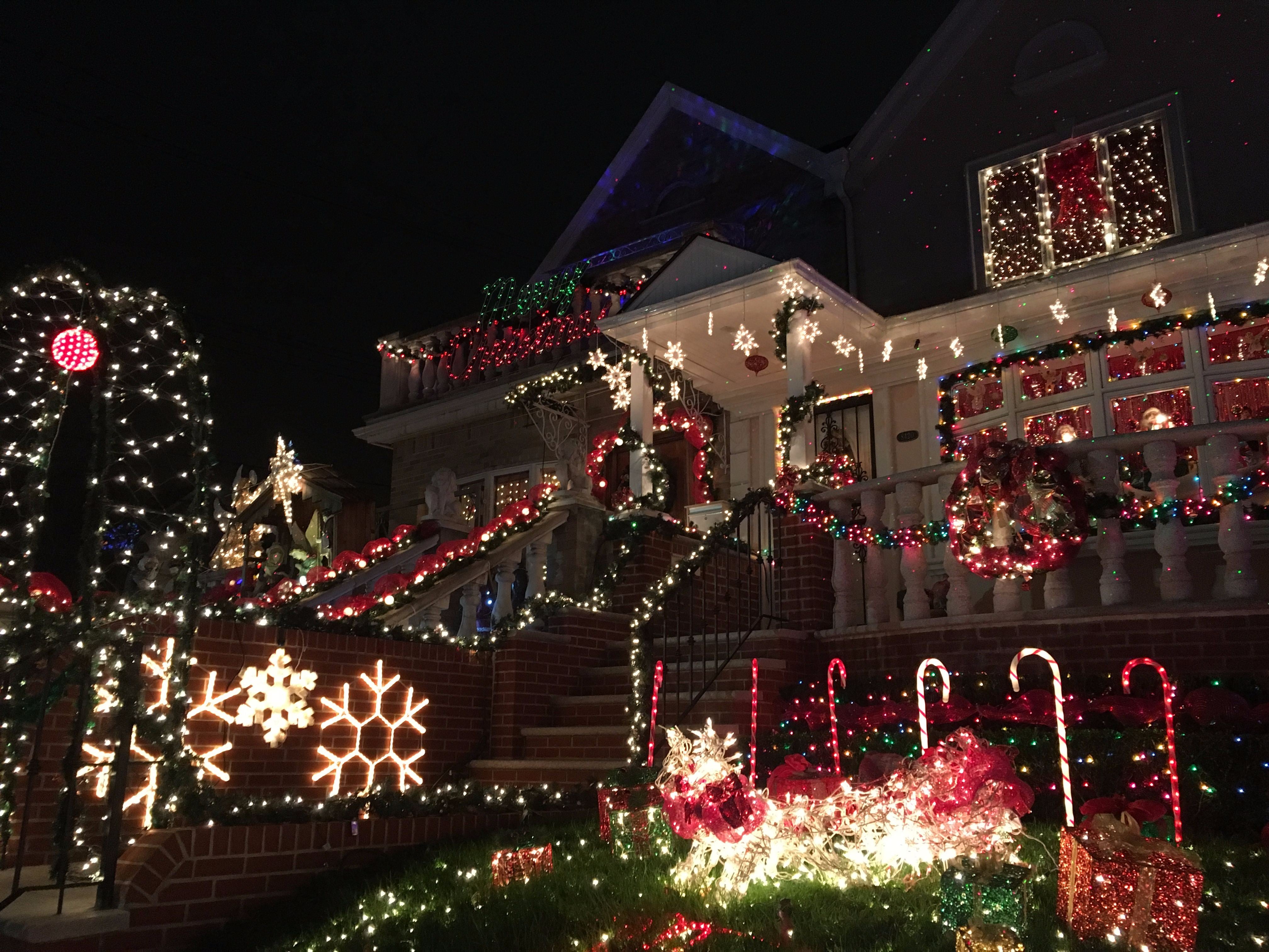 Dyker Heights Christmas Lights | POPSUGAR Smart Living
