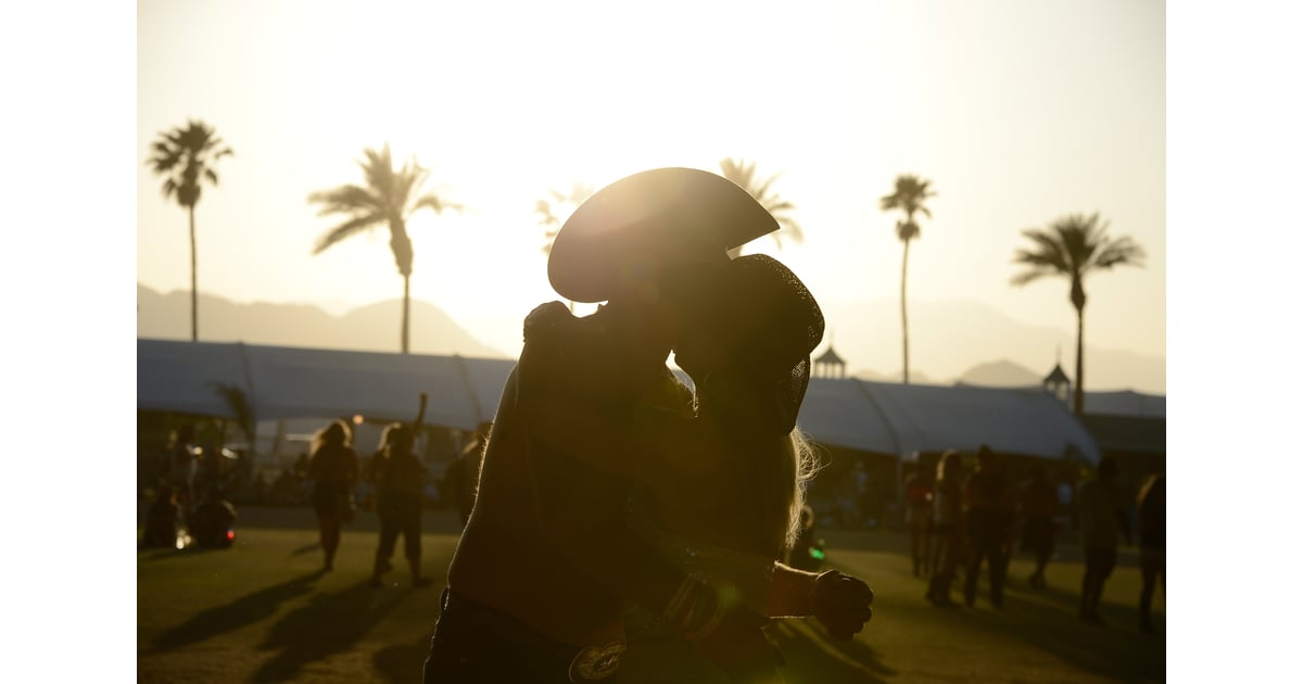 A Couple Kissed At Stagecoach Cute Couples At Summer Music Festivals Popsugar Love And Sex 9240