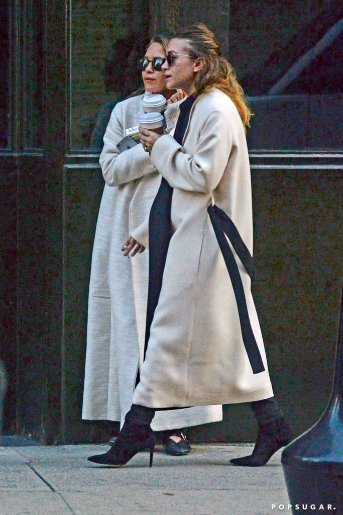 Mary-Kate and Ashley Olsen Smoking in NYC 2015 Pictures