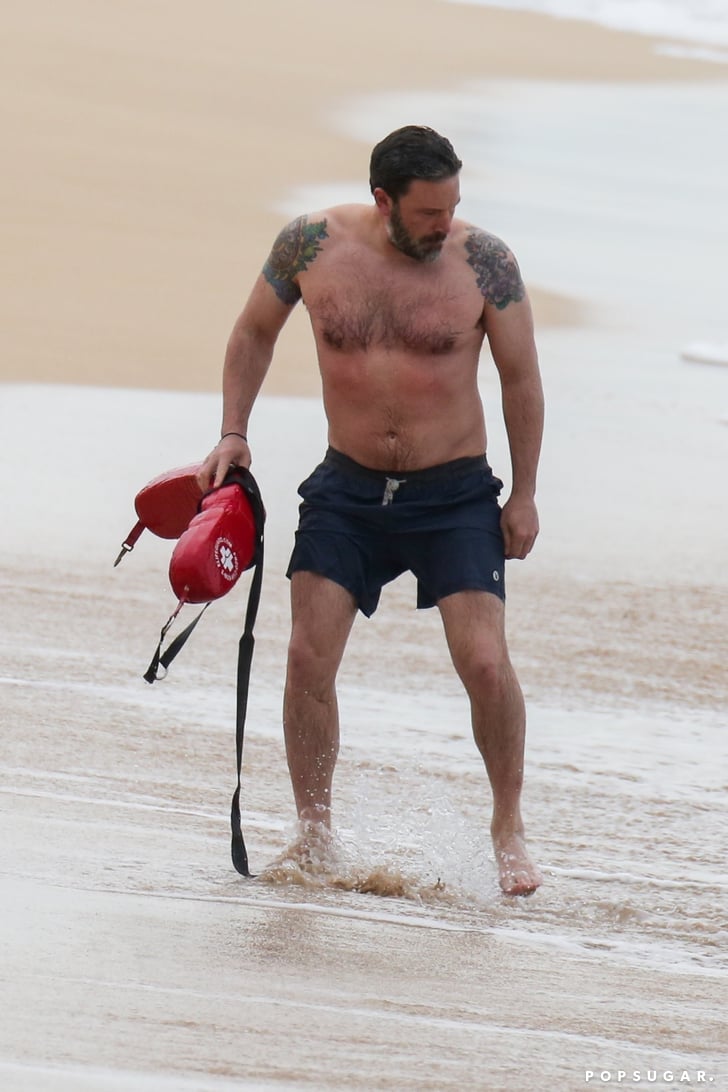 Ben Affleck Shirtless In Hawaii March Popsugar Celebrity Photo