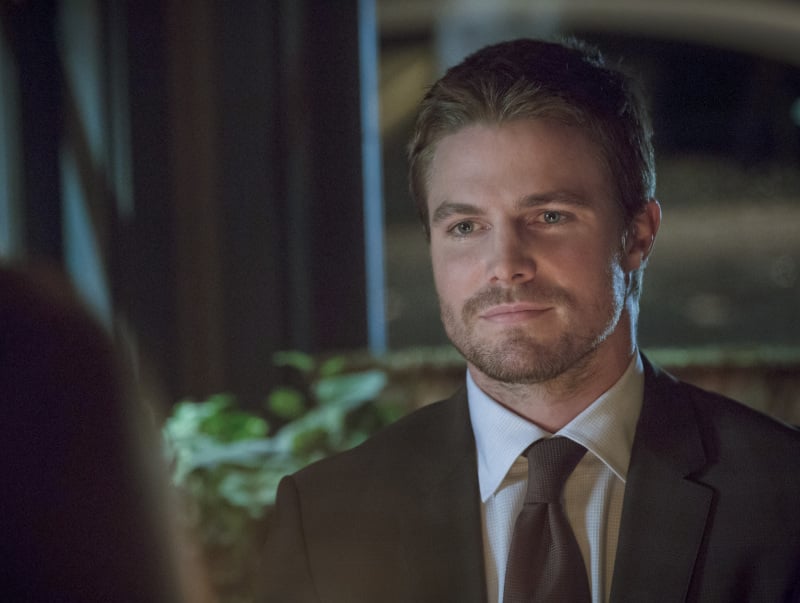 Stephen Amell Pictures on Arrow