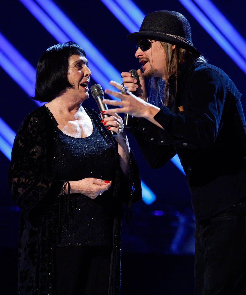 Keely Smith and Kid Rock had the audience on their feet with their performance of "That Ol' Black Magic."