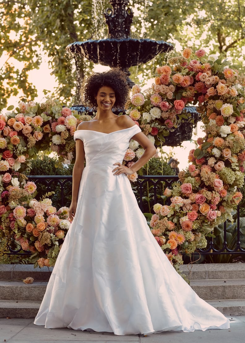 Bridal Trend 2020: Sophisticated, Off-the-Shoulder Dress