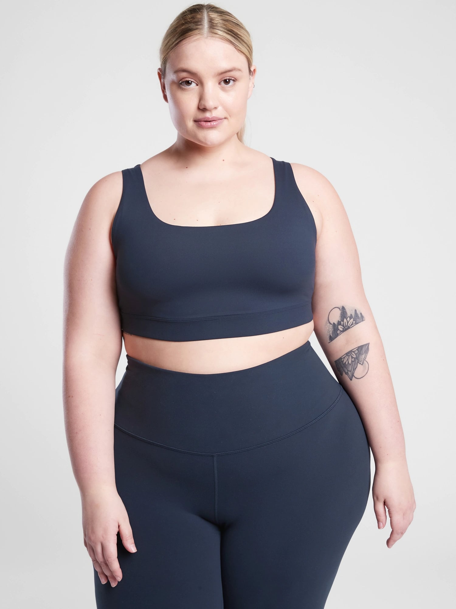 A High Impact Set: Athleta Exhale Bra D-DD+ and Salutation Stash Pocket II  Tight, 10 Size-Inclusive Workout Sets Worth Investing In This Spring