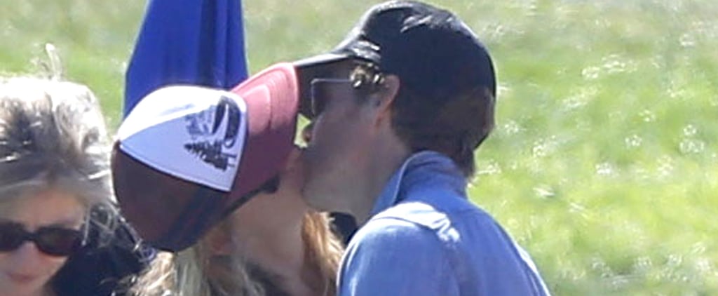 Julia Roberts and Danny Moder Kissing in LA | Pictures
