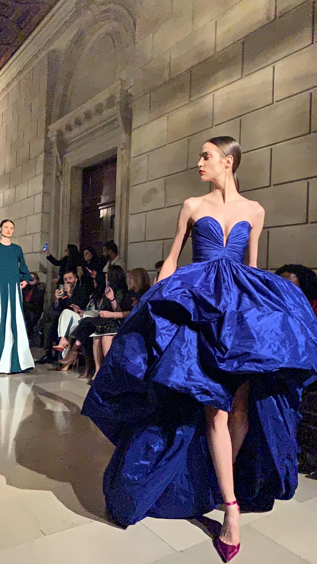 Oscar de deals la renta 2020
