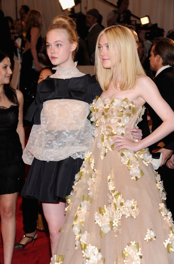 Cute Pictures of Dakota and Elle Fanning