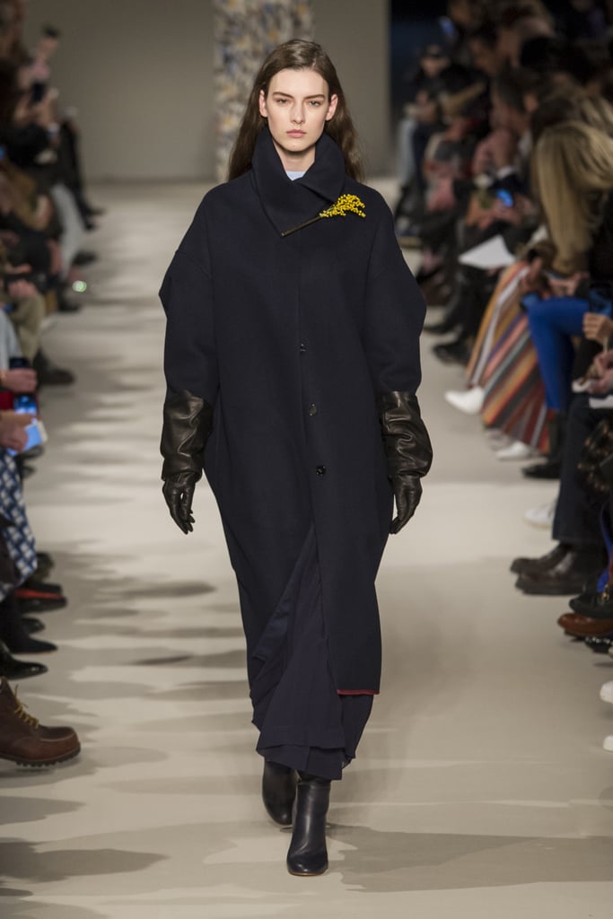 Victoria Beckham Fall 2017 Runway