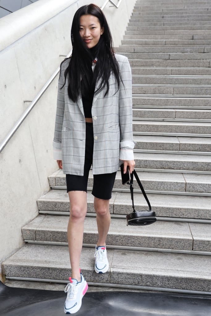 gray nike shoes outfit