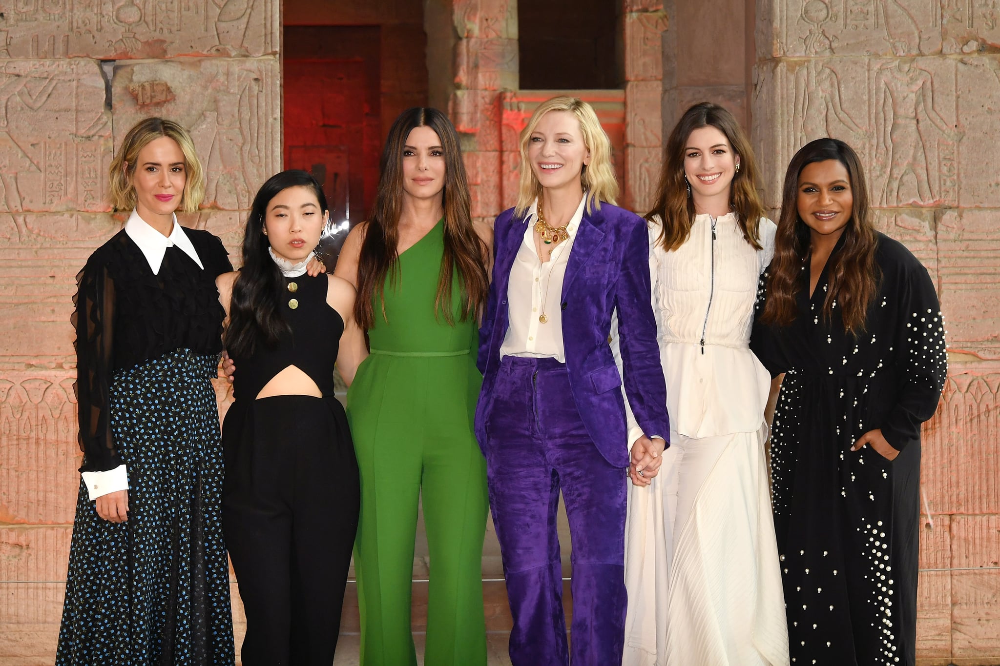 NEW YORK, NY - MAY 22:  (L-R) Sarah Paulson, Awkwafina, Sandra Bullock, Cate Blanchett, Anne Hathaway and Mindy Kaling attend the 