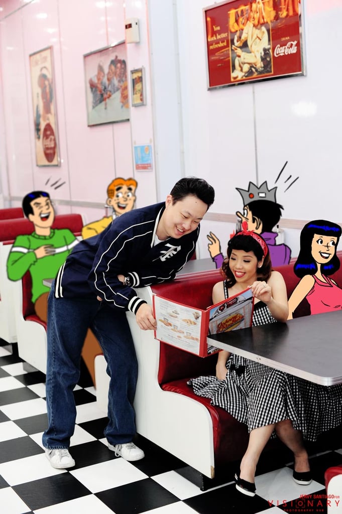 Animated love at the malt shop.
Photo: Jervy Santiago