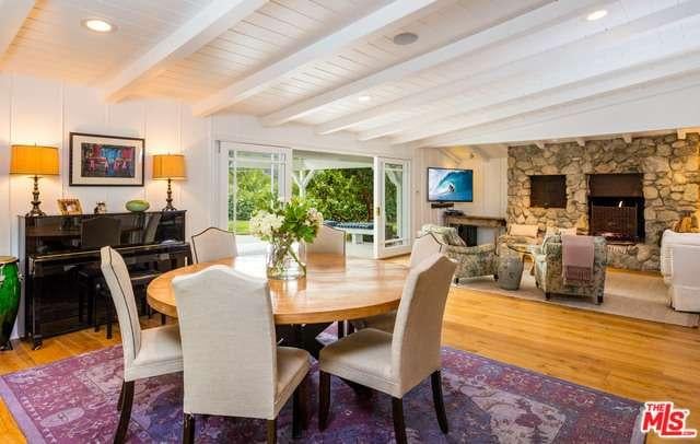 Amy Smart and Carter Oosterhouse Selling Home