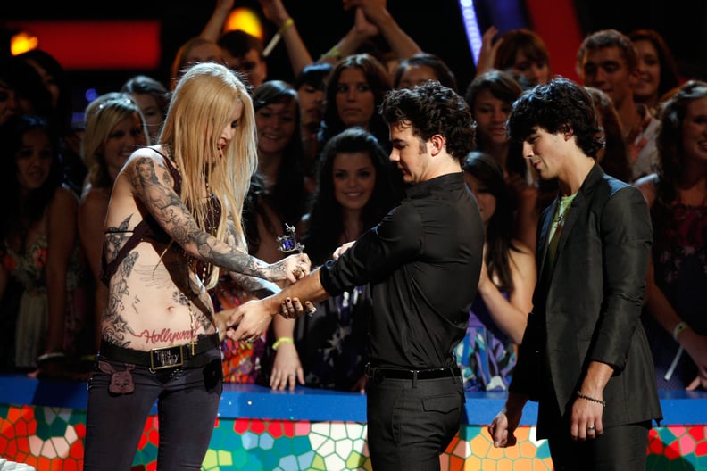 Kevin Jonas Getting a Fake Tattoo at the Teen Choice Awards in 2009