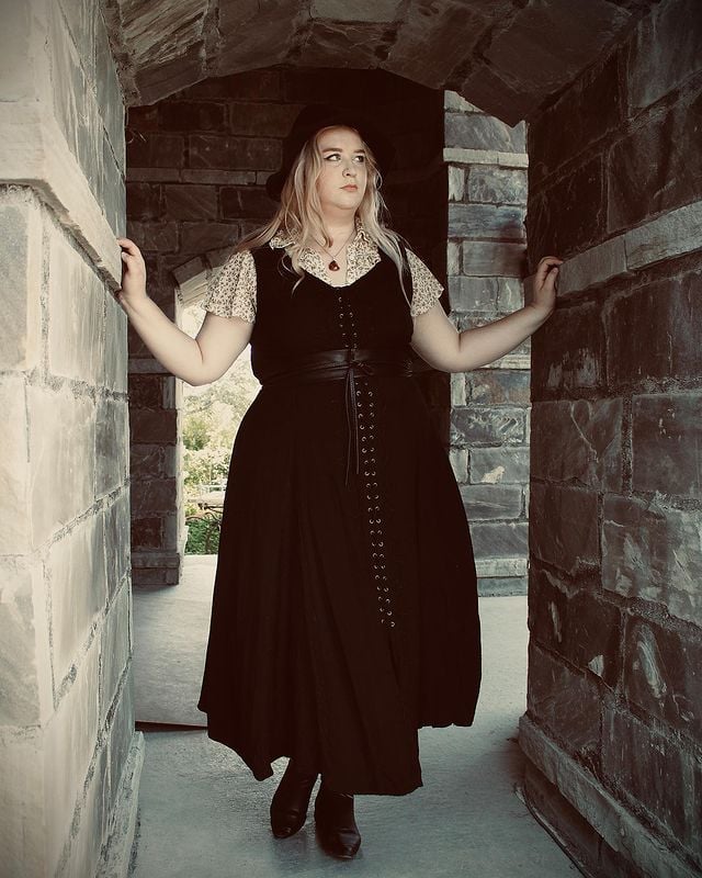 DIY Witch Costume Idea: Late Renaissance Witch