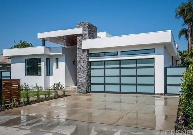 Ariel Winter Buys House in LA