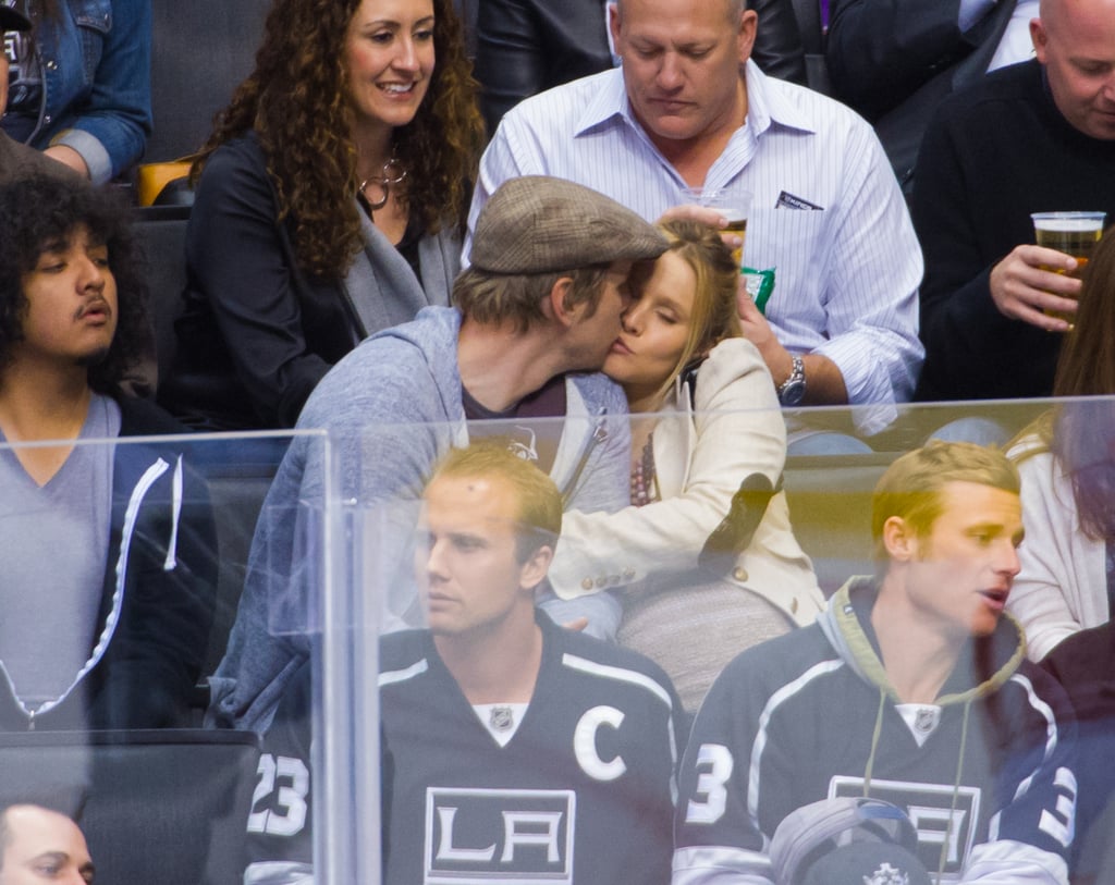 Photos of Kristen Bell and Dax Shepard Kissing