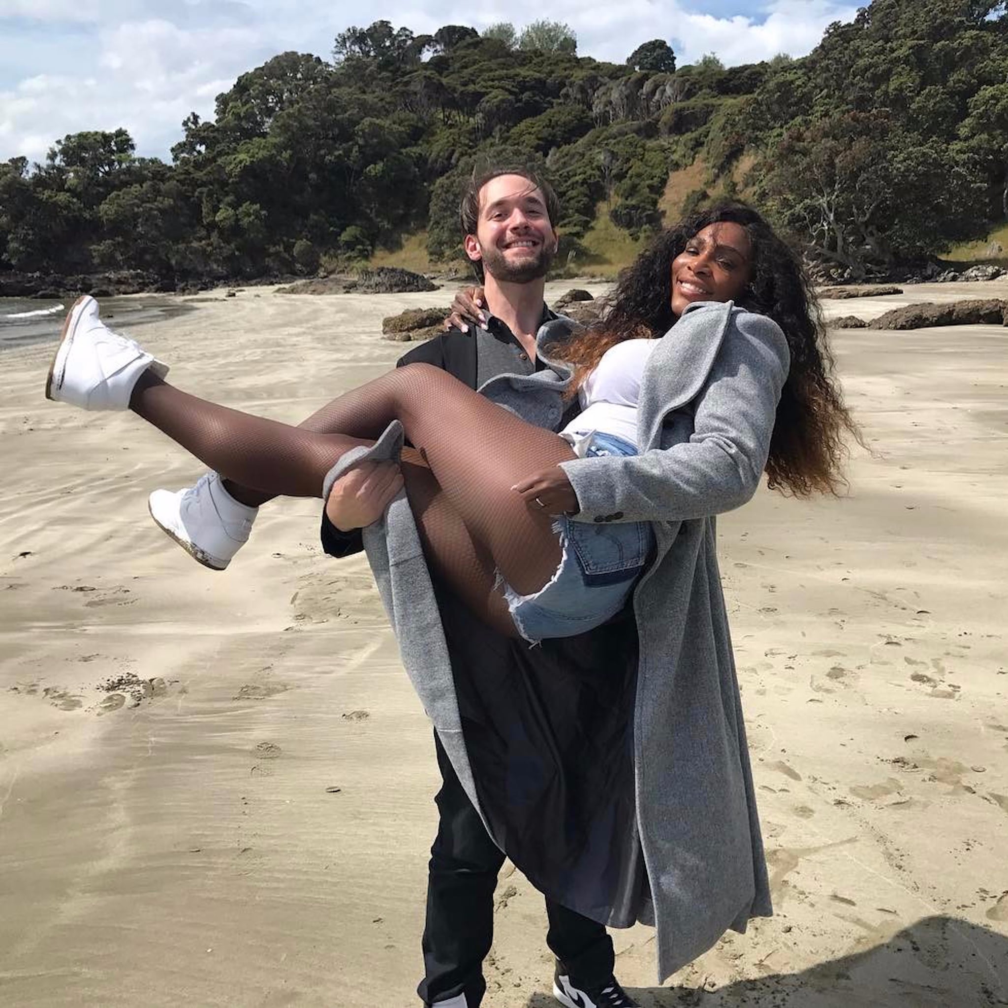 Serena Williams Instagram Photo With Fiance Alexis Ohanian Popsugar Celebrity