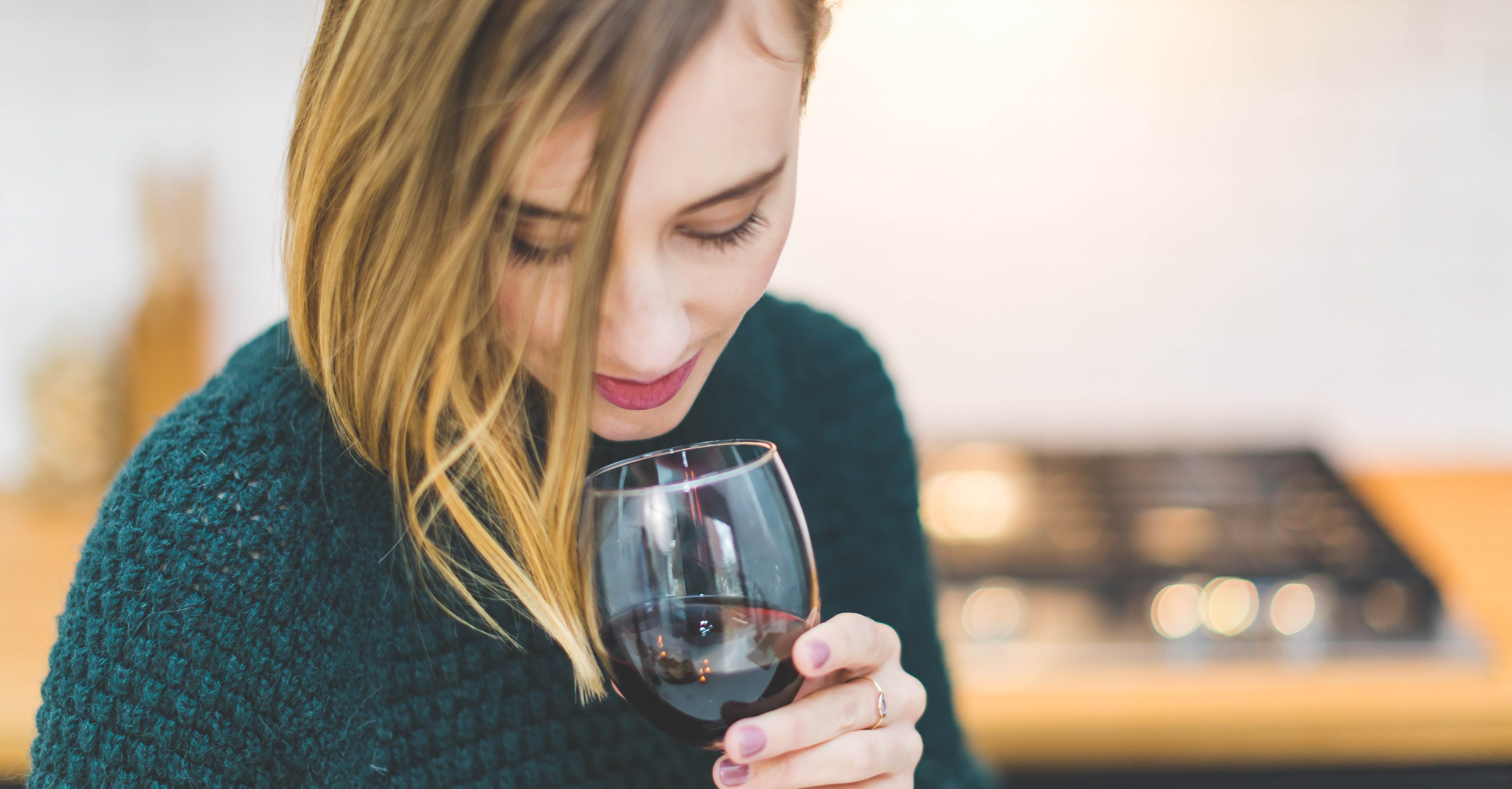 how-long-do-you-have-to-wait-to-breastfeed-after-drinking-popsugar-family
